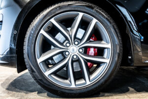 レンジローバースポーツ ダイナミックS 3.0L D300 4WD