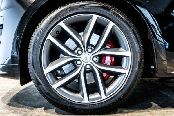 レンジローバースポーツ ダイナミックS 3.0L D300 4WD