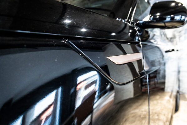 レンジローバースポーツ ダイナミックS 3.0L D300 4WD