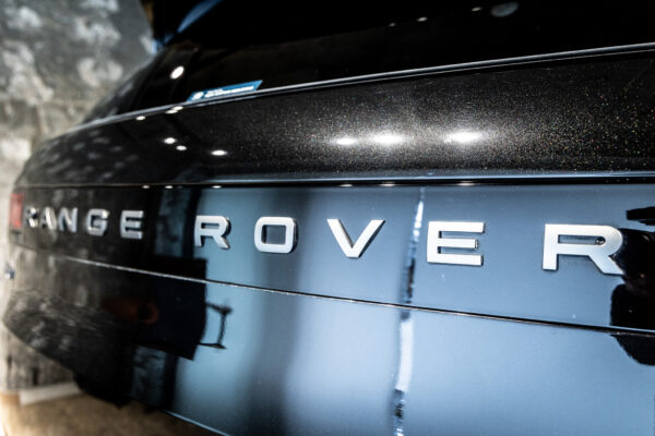 レンジローバースポーツ ダイナミックS 3.0L D300 4WD