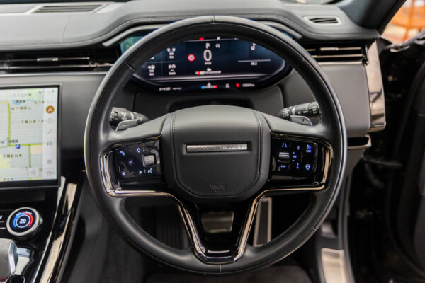 レンジローバースポーツ ダイナミックS 3.0L D300 4WD