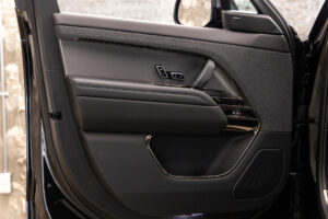 レンジローバースポーツ ダイナミックS 3.0L D300 4WD