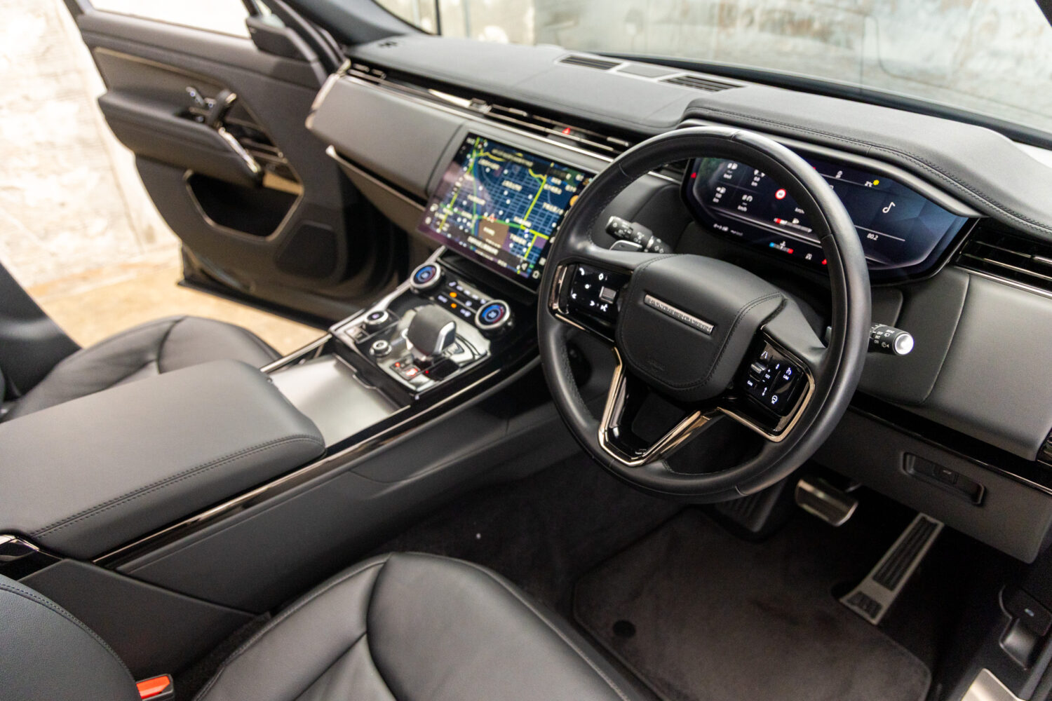 レンジローバースポーツ ダイナミックS 3.0L D300 4WD