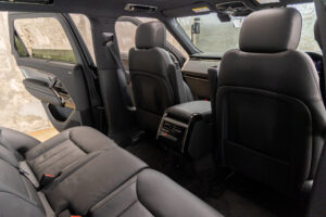 レンジローバースポーツ ダイナミックS 3.0L D300 4WD