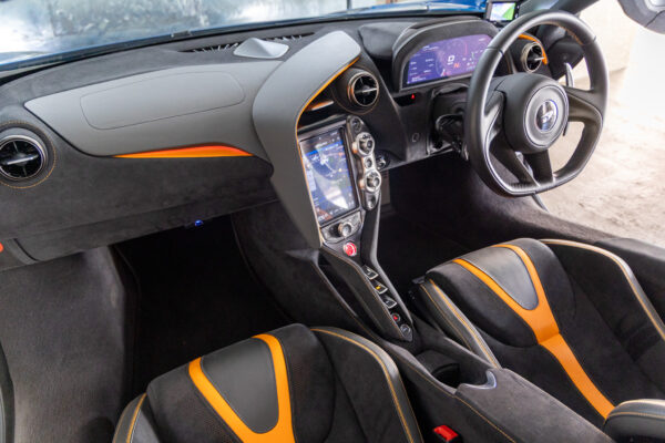720S  4.0 パフォーマンス