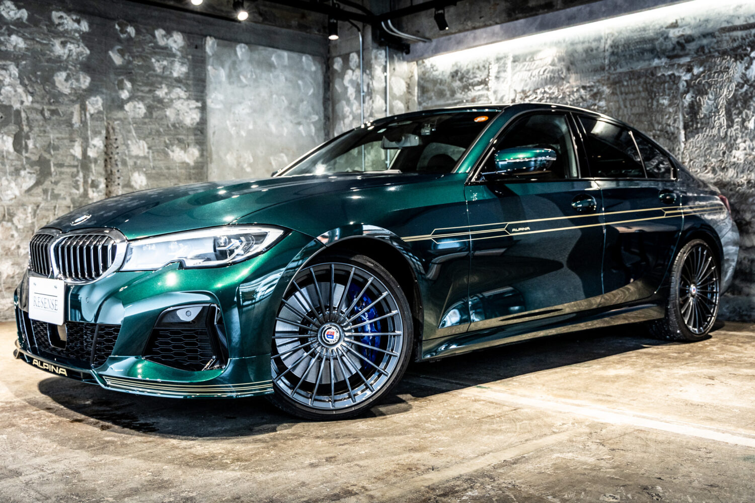 B3 リムジン アルラット 4WD