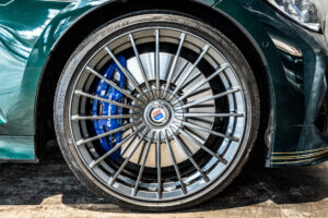 B3 リムジン アルラット 4WD