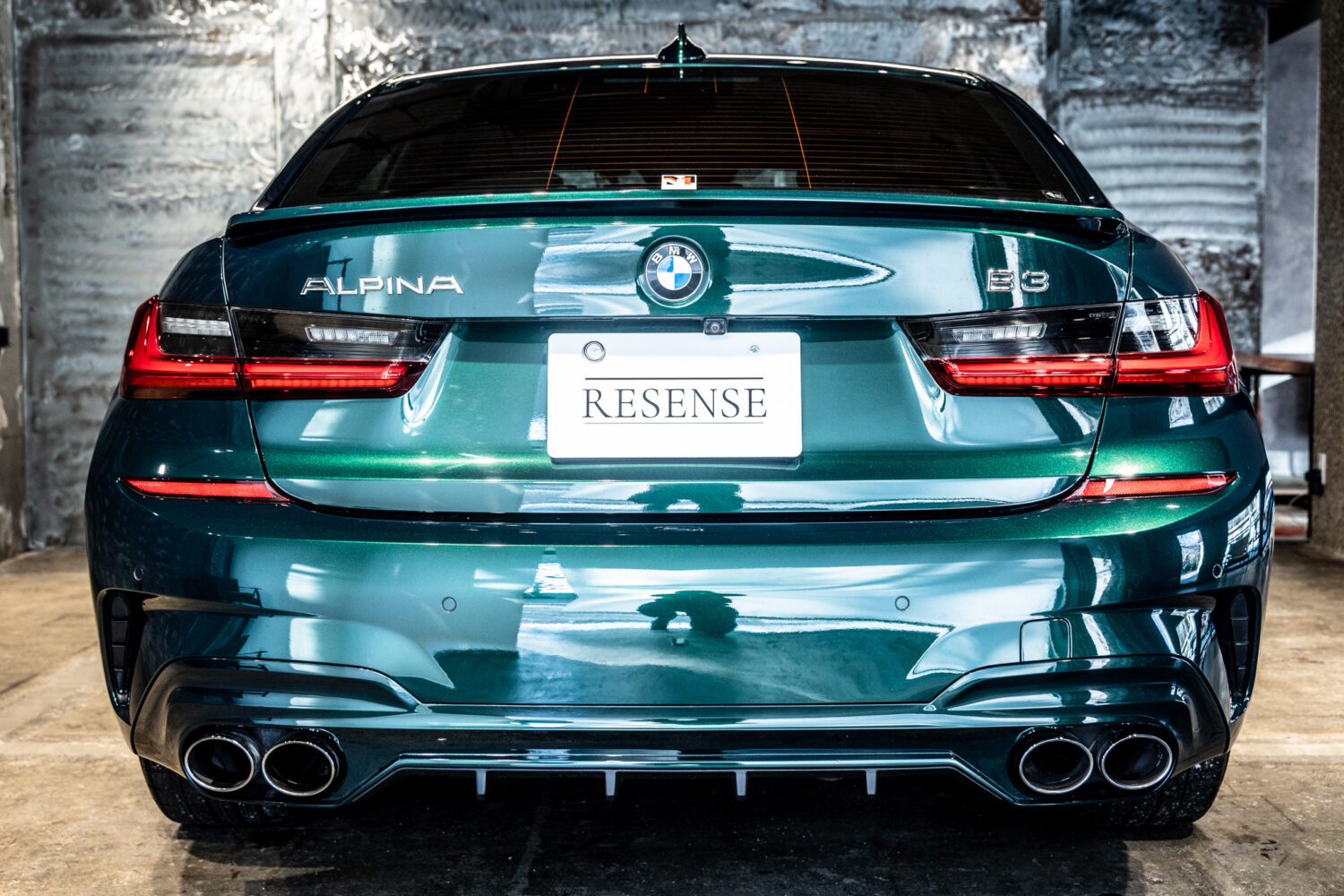 B3 リムジン アルラット 4WD