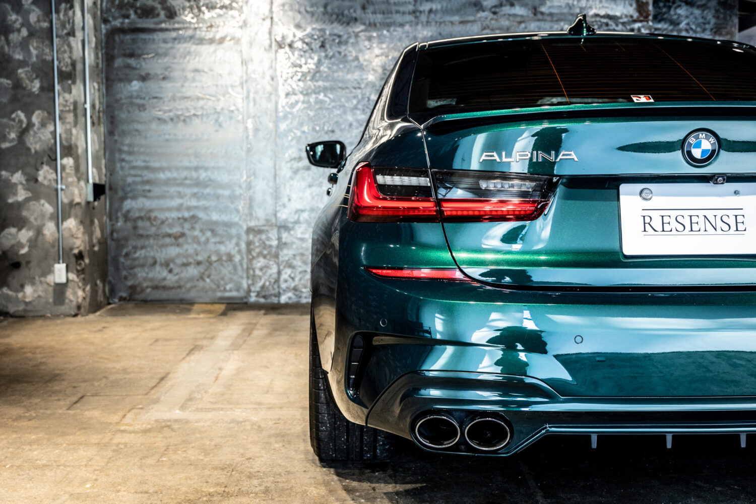 B3 リムジン アルラット 4WD