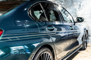 B3 リムジン アルラット 4WD