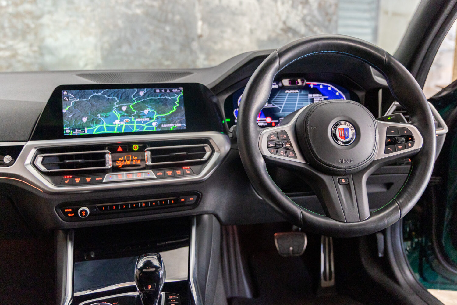 B3 リムジン アルラット 4WD