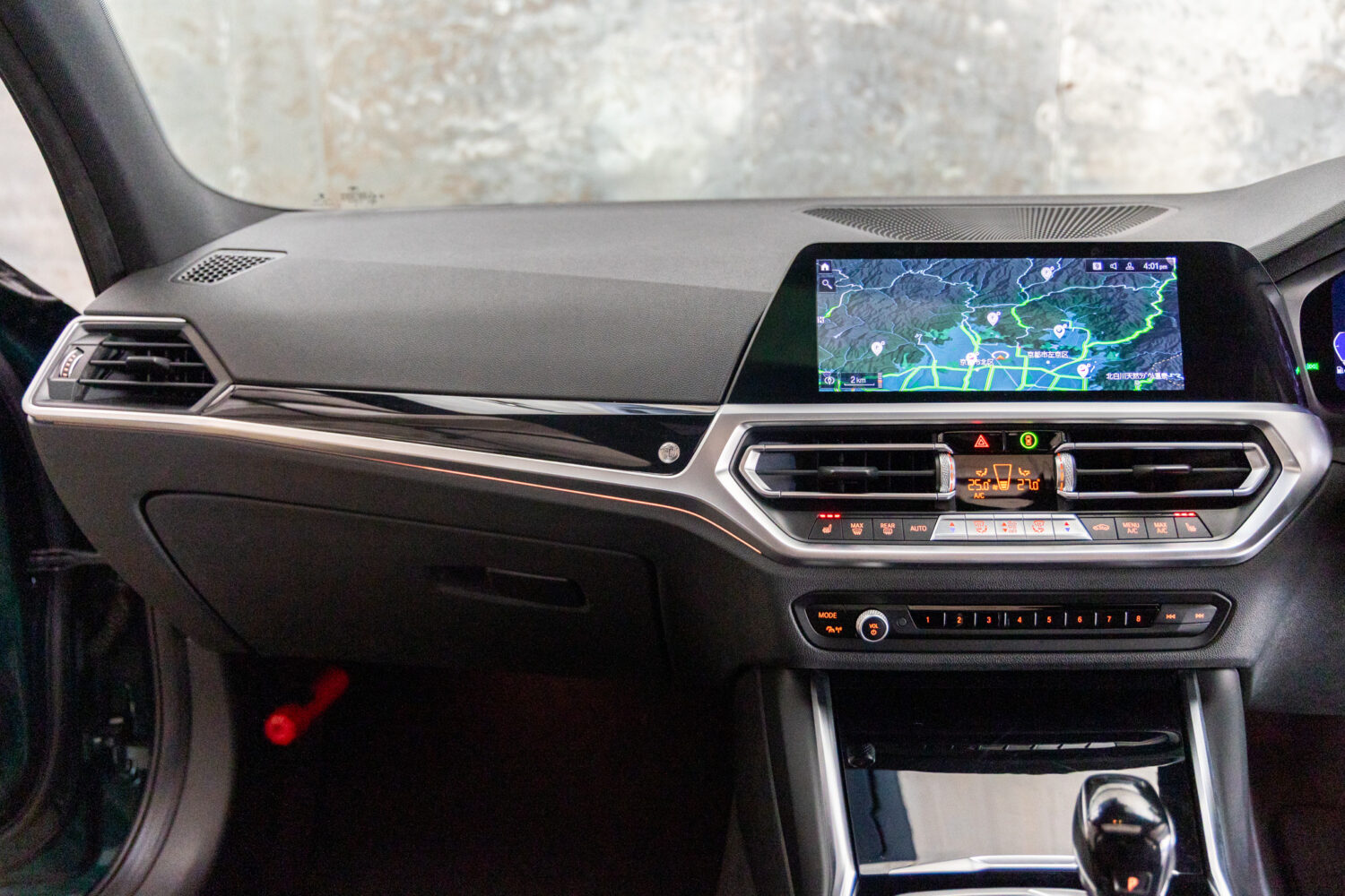 B3 リムジン アルラット 4WD