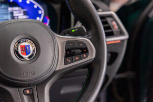 B3 リムジン アルラット 4WD