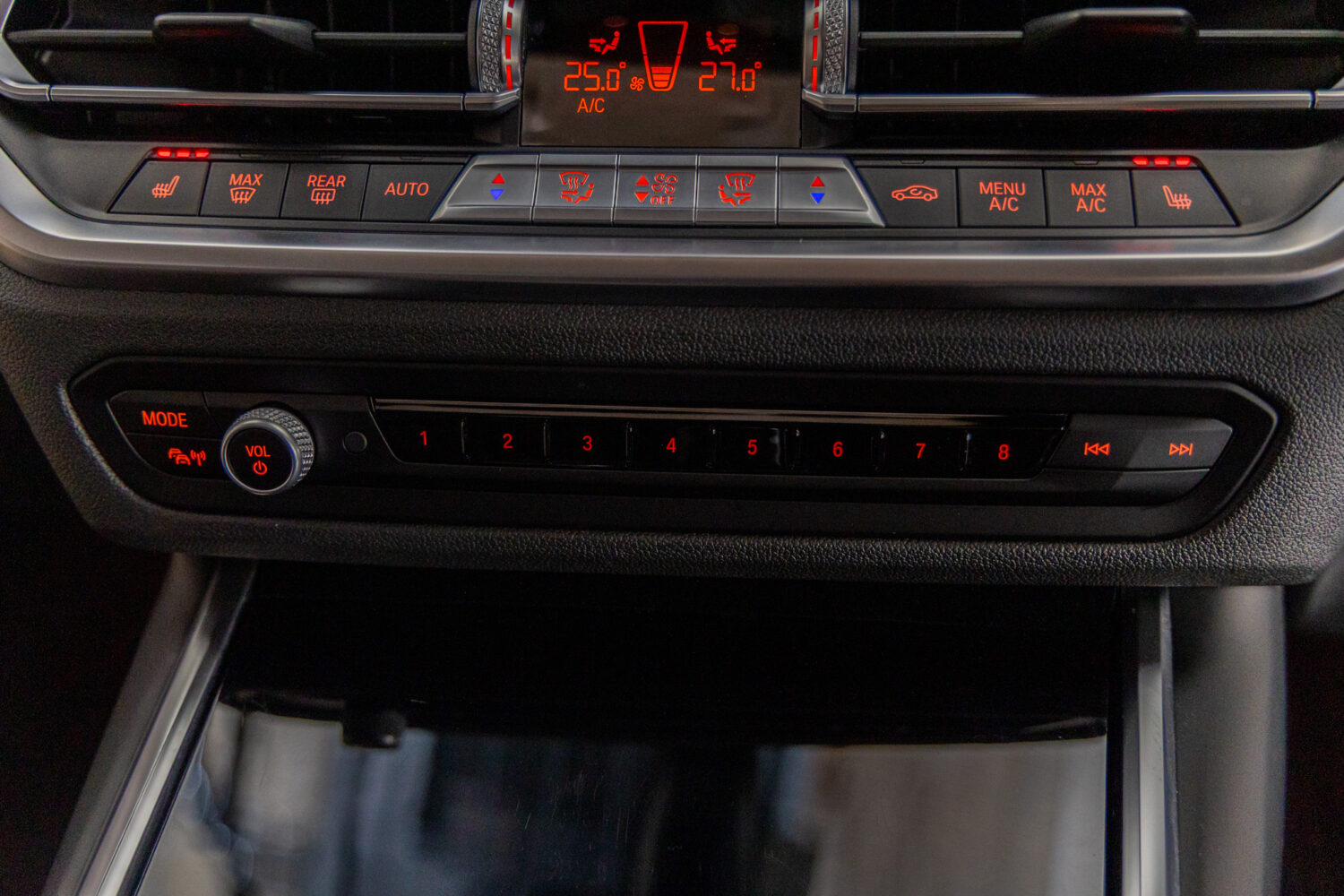 B3 リムジン アルラット 4WD