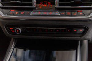 B3 リムジン アルラット 4WD