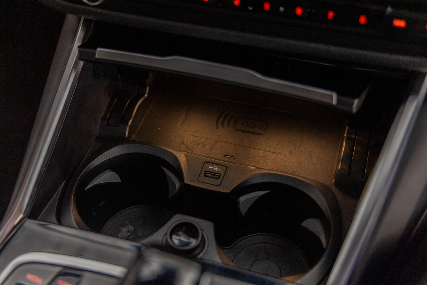 B3 リムジン アルラット 4WD