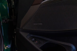 B3 リムジン アルラット 4WD