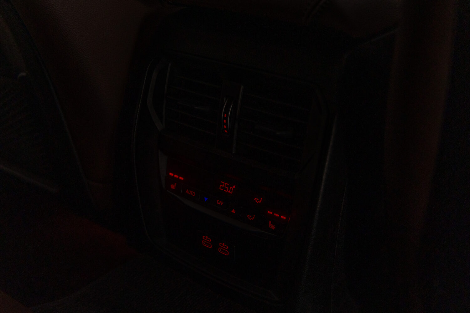 B3 リムジン アルラット 4WD