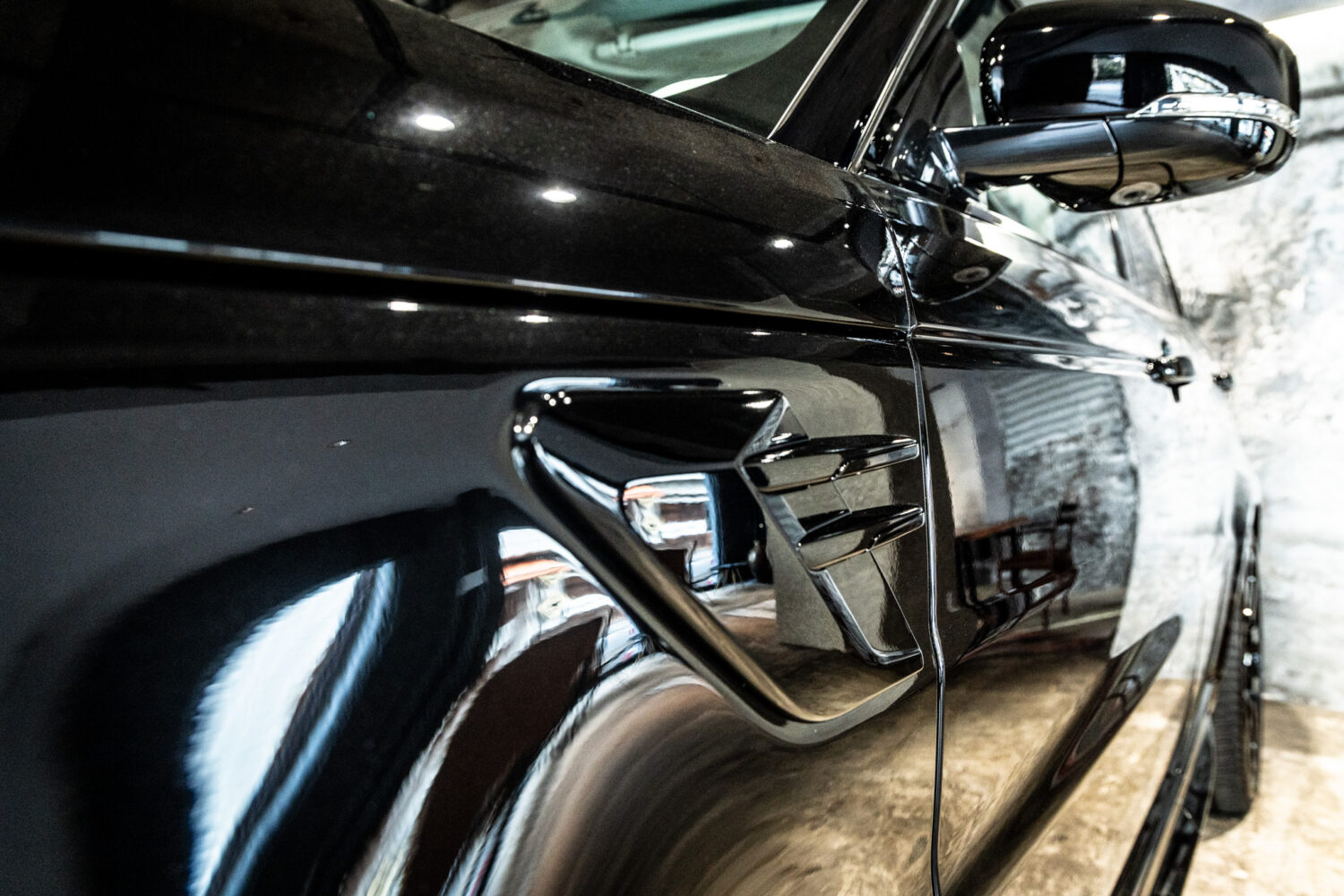 レンジローバースポーツ　オートバイオグラフィー ダイナミック 525PS