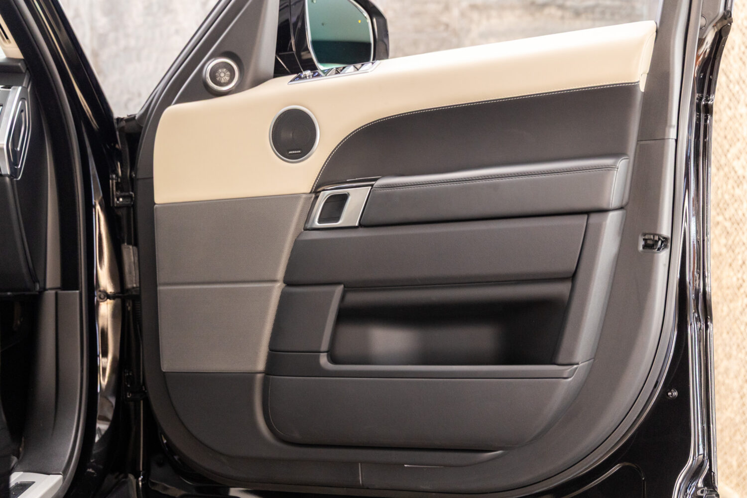 レンジローバースポーツ　オートバイオグラフィー ダイナミック 525PS