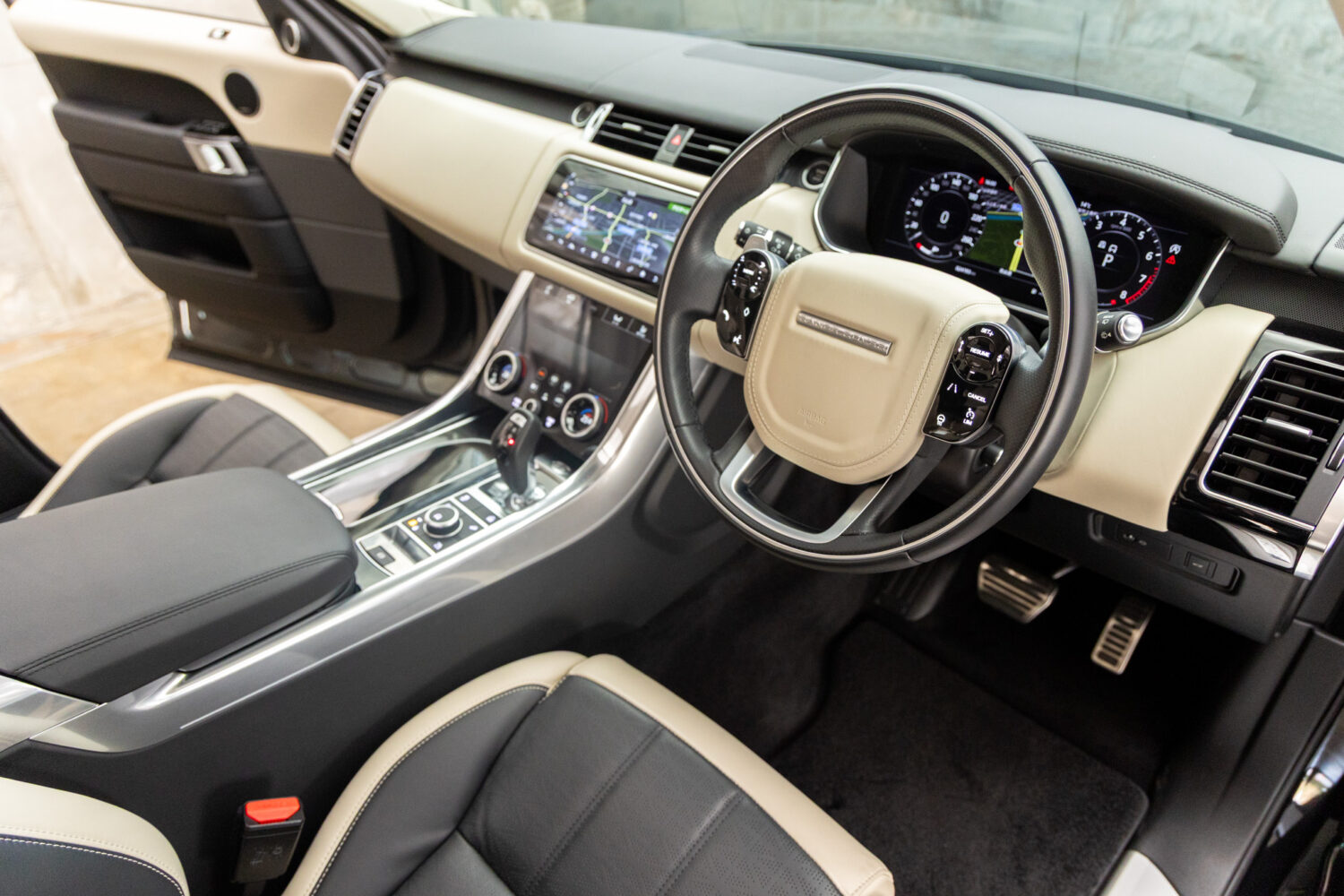 レンジローバースポーツ　オートバイオグラフィー ダイナミック 525PS