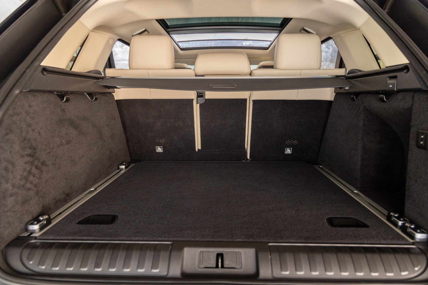 レンジローバースポーツ　オートバイオグラフィー ダイナミック 525PS