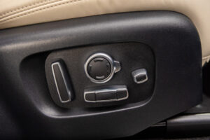 レンジローバースポーツ　オートバイオグラフィー ダイナミック 525PS