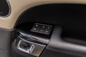 レンジローバースポーツ　オートバイオグラフィー ダイナミック 525PS