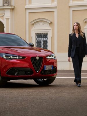 アルファ・ロメオ・ジュリア/ステルヴィオ　情熱と美学を象徴の限定車「インテンサ」