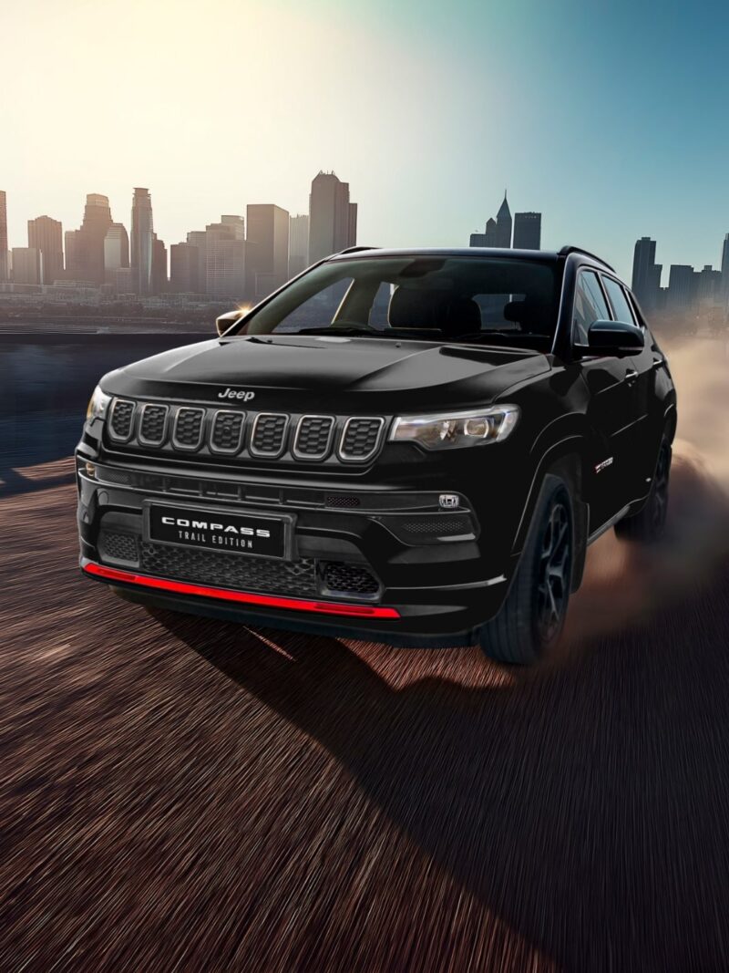 100台限定　ジープ・コンパス・トレイルエディション　都市部にも自然に溶け込む