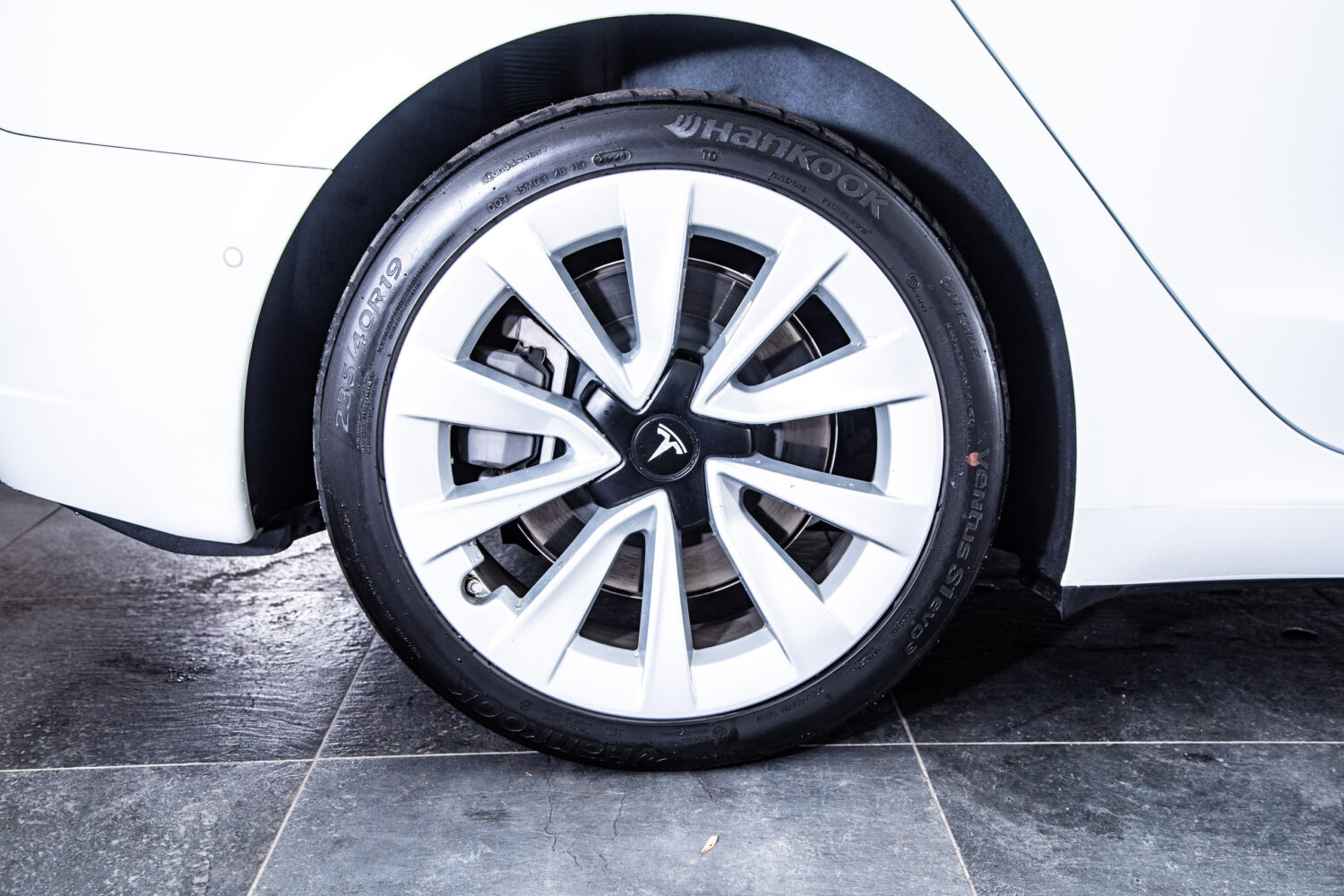 モデル3 ロングレンジ デュアルモーター 4WD