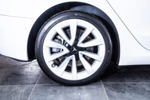 モデル3 ロングレンジ デュアルモーター 4WD