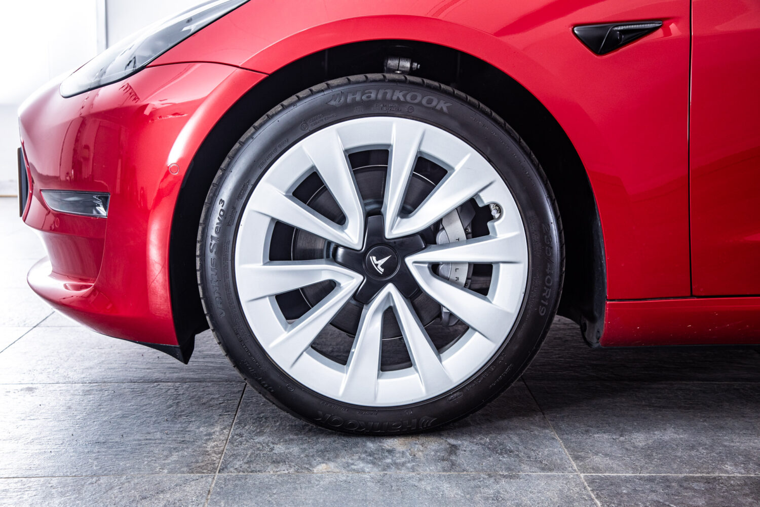 モデル3 ロングレンジ デュアルモーター 4WD