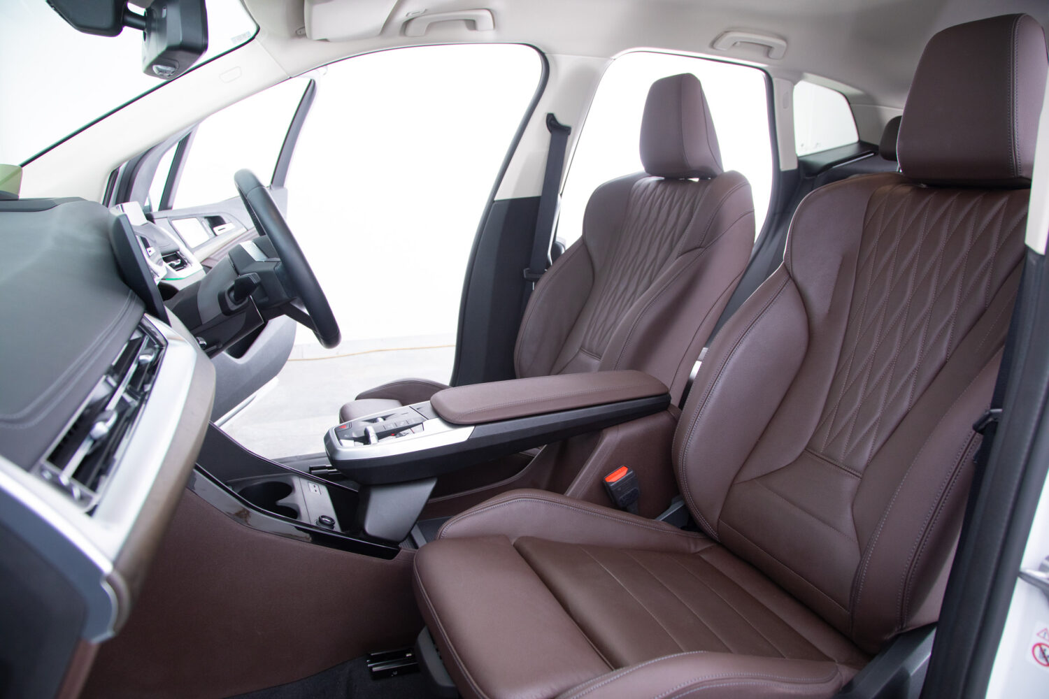 2シリーズアクティブツアラー 218i エクスクルーシブ DCT