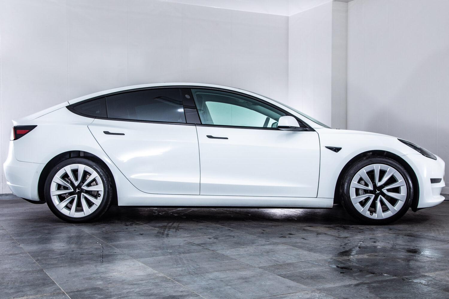 モデル3 ロングレンジ デュアルモーター 4WD