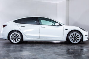 モデル3 ロングレンジ デュアルモーター 4WD