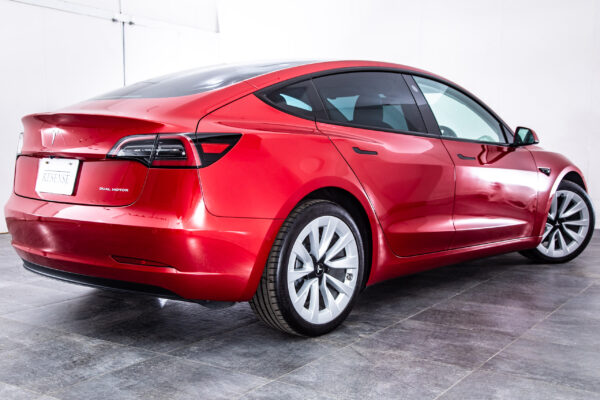 モデル3 ロングレンジ デュアルモーター 4WD