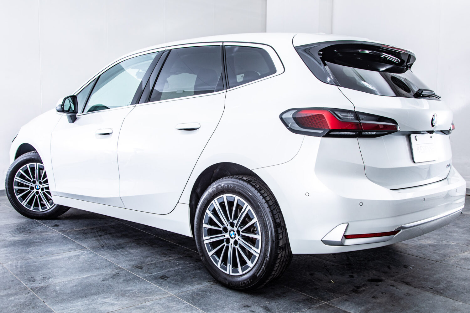 2シリーズアクティブツアラー 218i エクスクルーシブ DCT