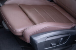 2シリーズアクティブツアラー 218i エクスクルーシブ DCT