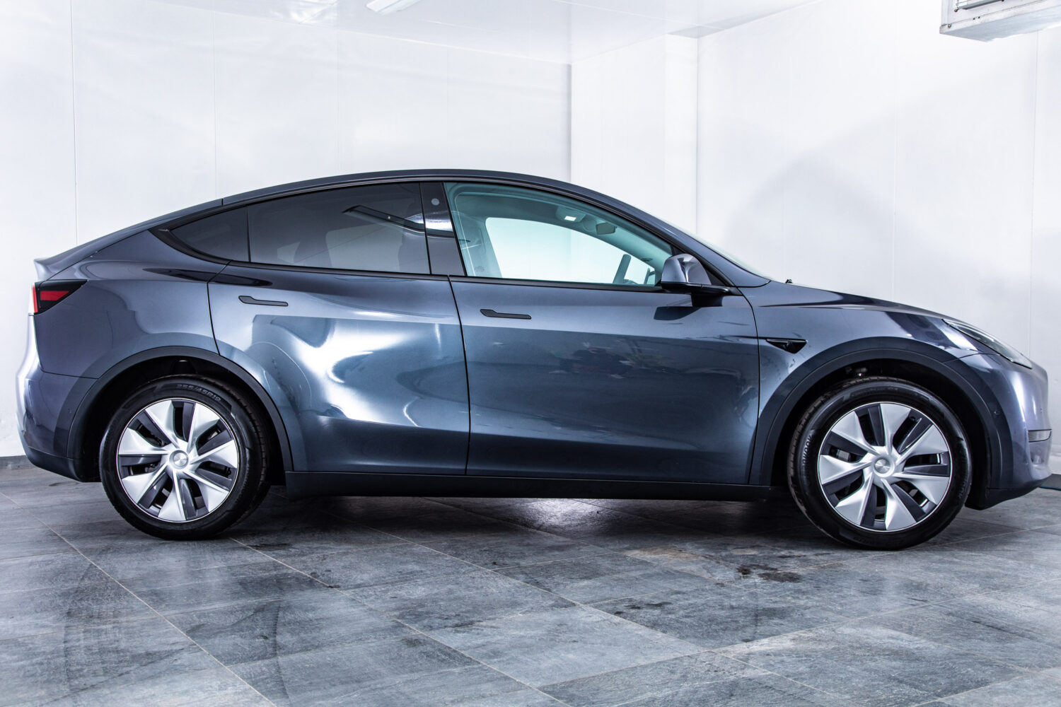 モデルY ロングレンジ デュアルモーター 4WD