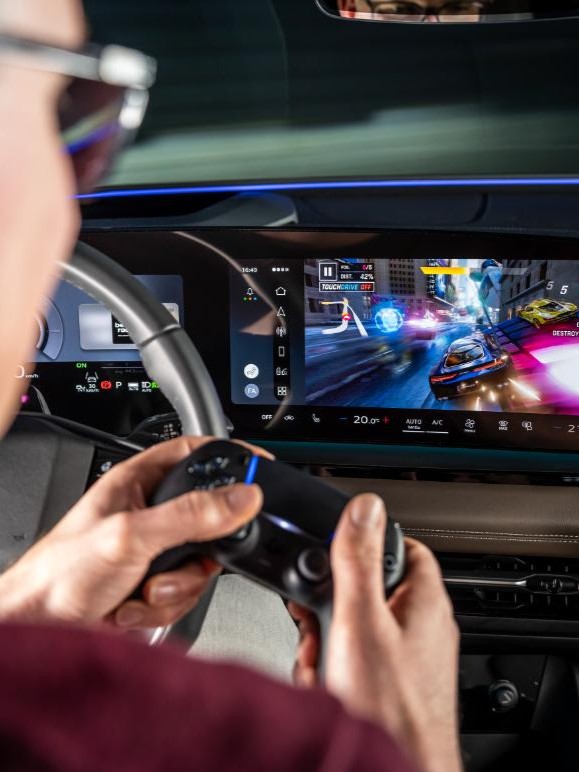 新しいハードウェアおよびソフトウェアで、A5/Q5/A6/A6 eトロン/Q6 eトロンは、ライフサイクルを通じて最新状態を維持、幅広いイノベーションを提供する。