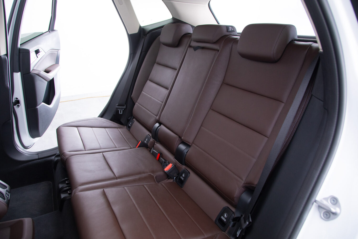 2シリーズアクティブツアラー 218i エクスクルーシブ DCT