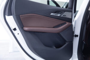 2シリーズアクティブツアラー 218i エクスクルーシブ DCT