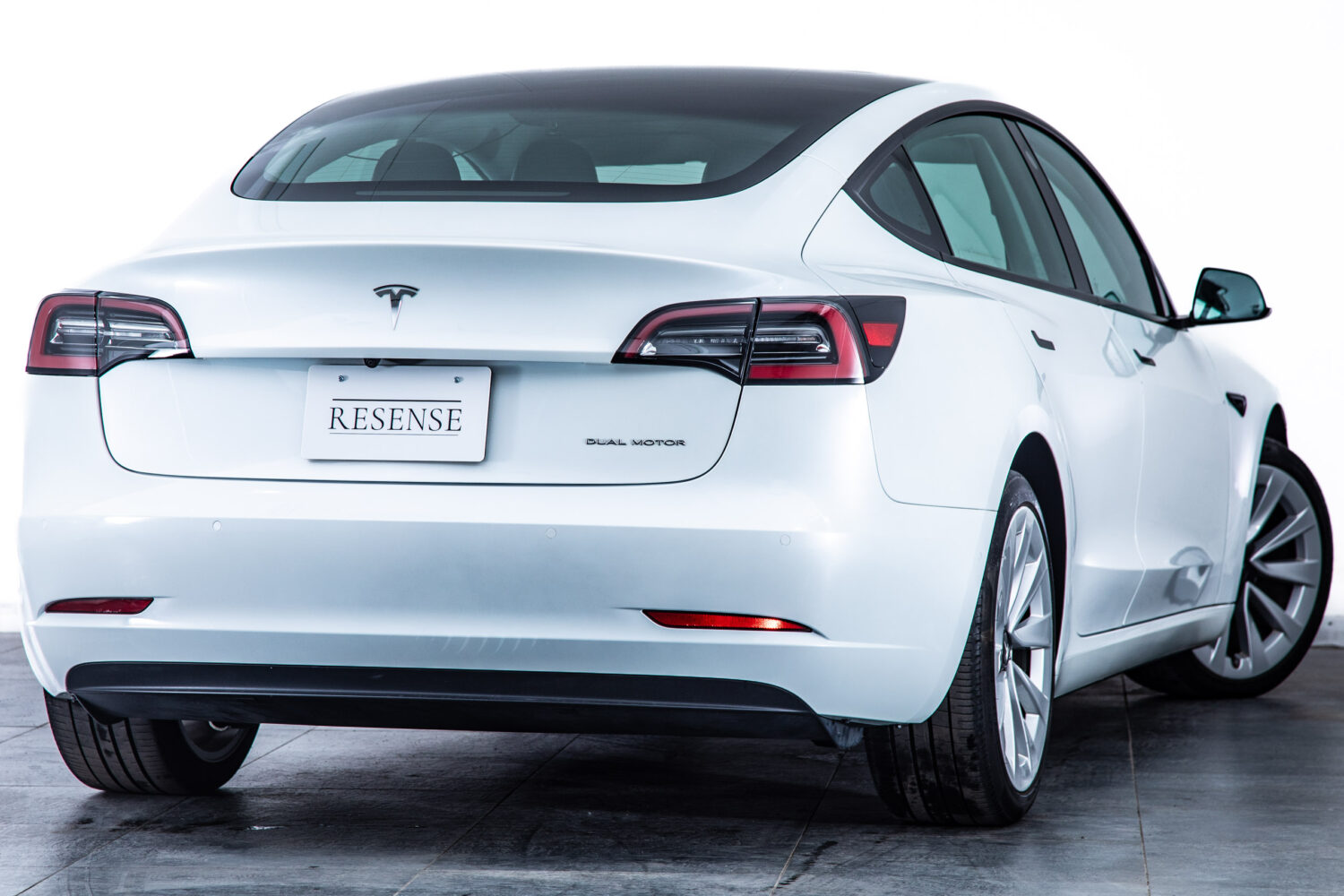 モデル3 ロングレンジ デュアルモーター 4WD