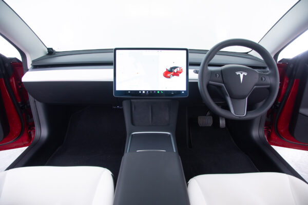 モデル3 ロングレンジ デュアルモーター 4WD