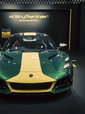 ロータス・エミーラ・クラークエディション　全世界60台の特別なステートメントモデル