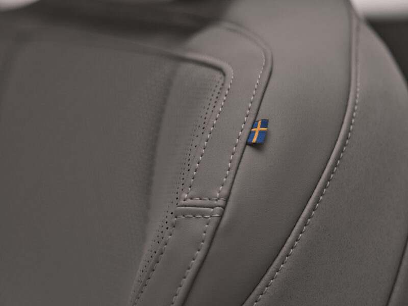 遂に電動ミッドサイズSUV登場　ボルボEX60　ゲームチェンジャーとなる一台