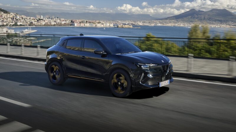 180台限定で登場　最後のインテンサシリーズ　アルファ・ロメオ・ジュニア・インテンサ
