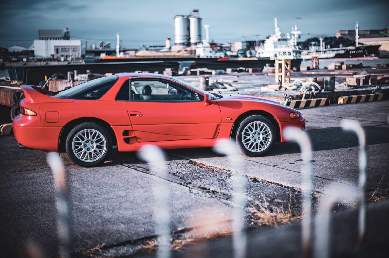 三菱・GTO（4WD/4AT）速さより余裕を選ぶ