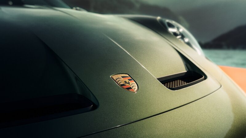 ポルシェ　「911 GT3 90 F.A.ポルシェ」　GT3ツーリングベースで90台の限定生産